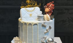 Những mẫu bánh sinh nhật sang chảnh cho Nữ/Nam tinh tế hiện đại